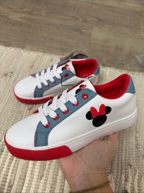Minnie Mouse Womens White Denim Sneakers